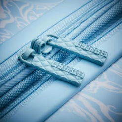 American Tourister Disney Cinderella 20" Spinner -US Suitcase Sales 2024 1262937981 DisneyAA 20Spin 4 Zipper