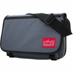 Manhattan Portage Europa (Md) With Back Zipper And Compartments 18 Manhattan Portage Europa (Md) With Back Zipper And Compartments -US Suitcase Sales 2024 1439zc gry angle 1 2