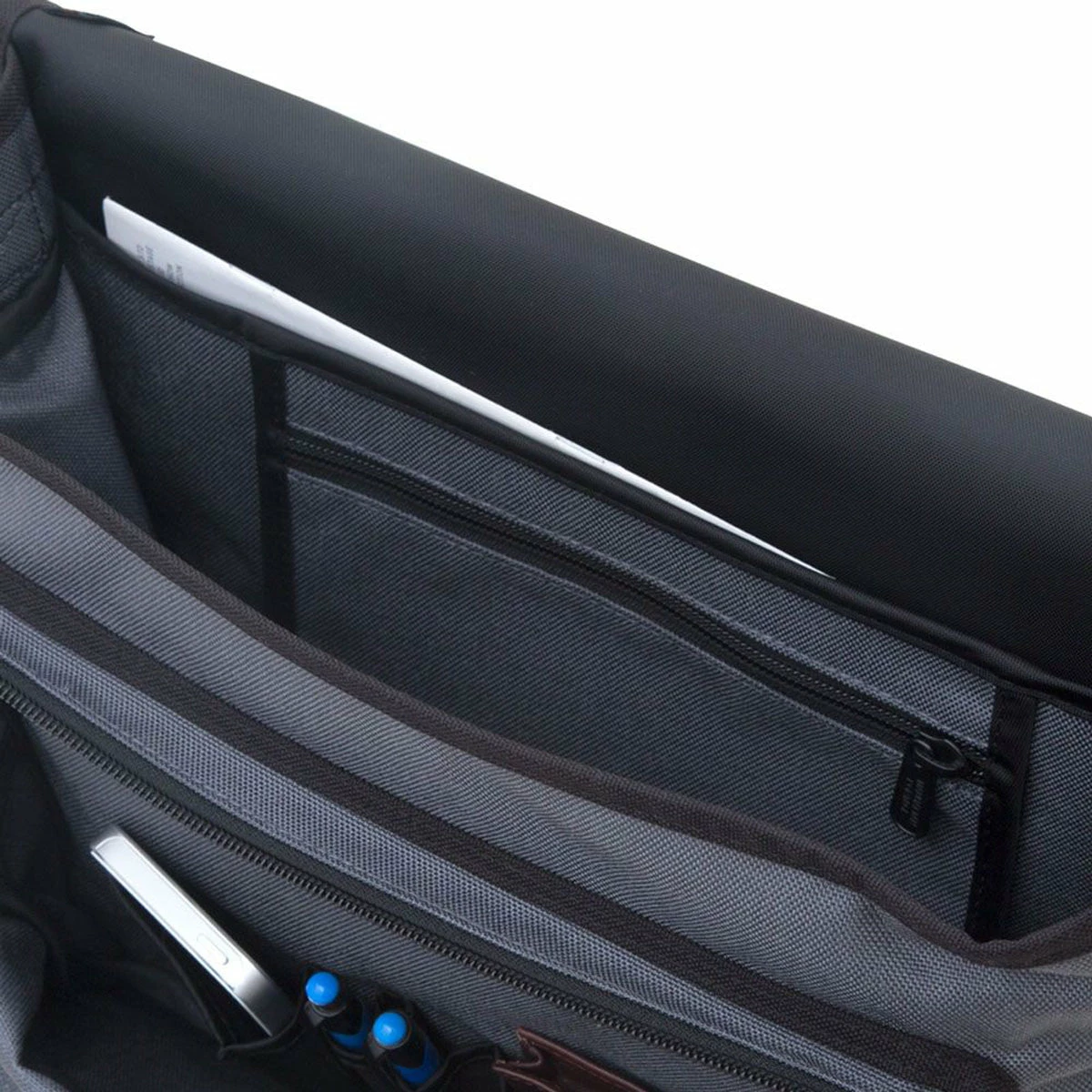 Manhattan Portage Europa (Md) With Back Zipper And Compartments 10 Manhattan Portage Europa (Md) With Back Zipper And Compartments - Image 10