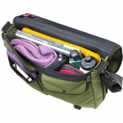 Manhattan Portage The Wallstreeter With Back Zipper 20 Manhattan Portage The Wallstreeter With Back Zipper -US Suitcase Sales 2024 1444z olv inside