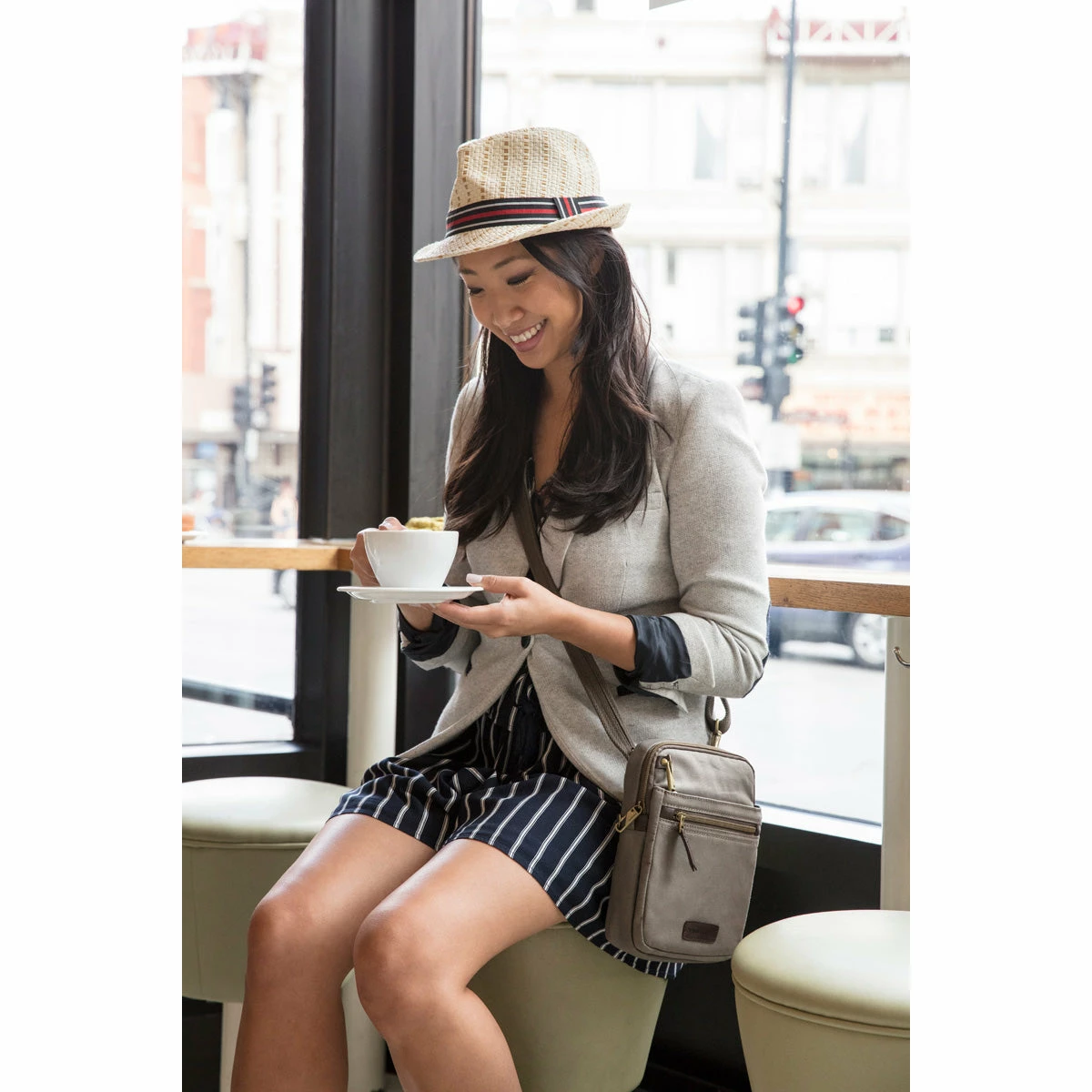 Travelon Anti-Theft Courier Small N/S Slim 8 Travelon Anti-Theft Courier Small N/S Slim - Image 8