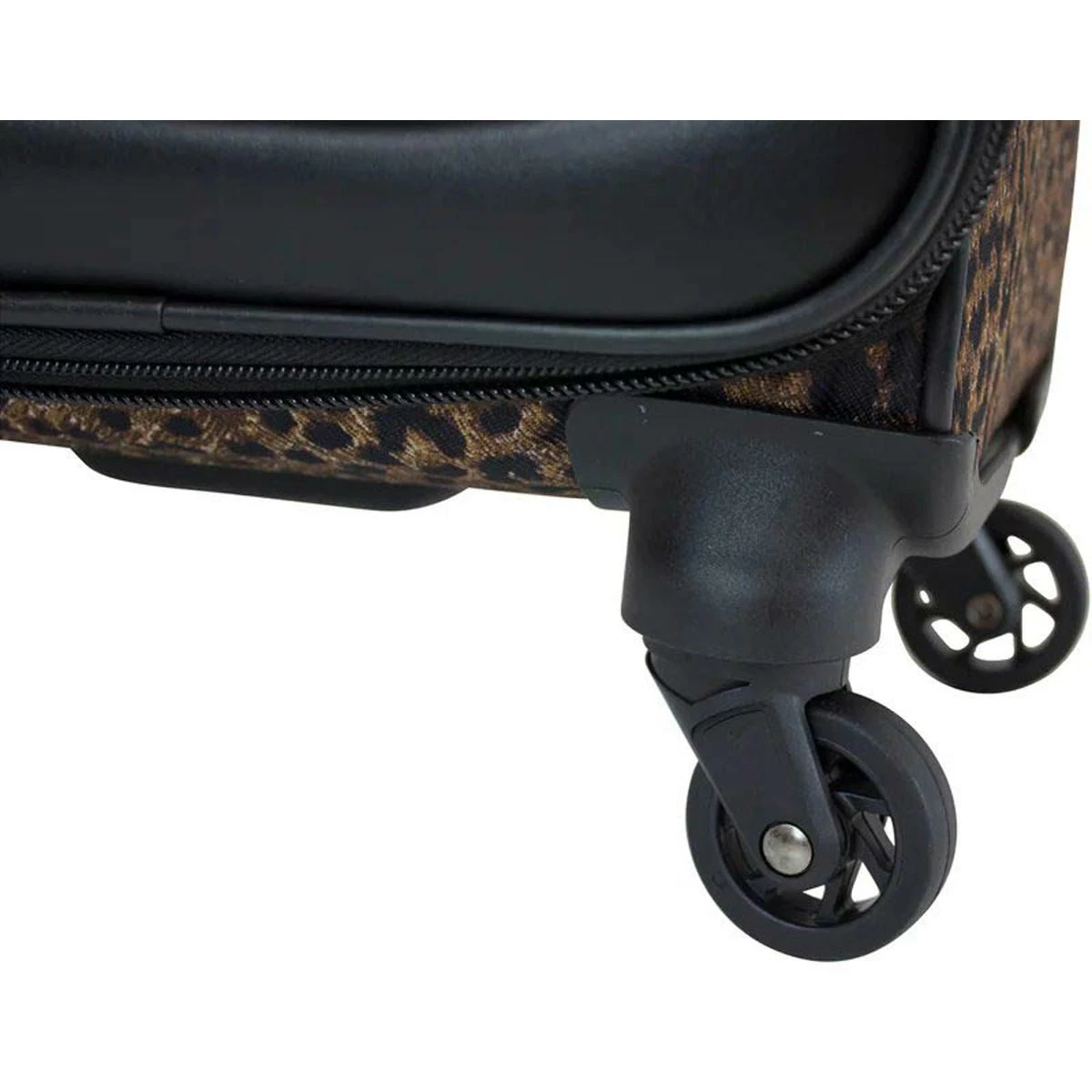 American Flyer Animal Print 5-Piece Spinner Luggage Set 8 American Flyer Animal Print 5-Piece Spinner Luggage Set - Image 8