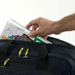 Solo New York Work To Play Hybrid Backpack -US Suitcase Sales 2024 ACV330 4 Feature AV9.2 2000x 2067f85c 0e5b 40a3 b336 c47b9d231070