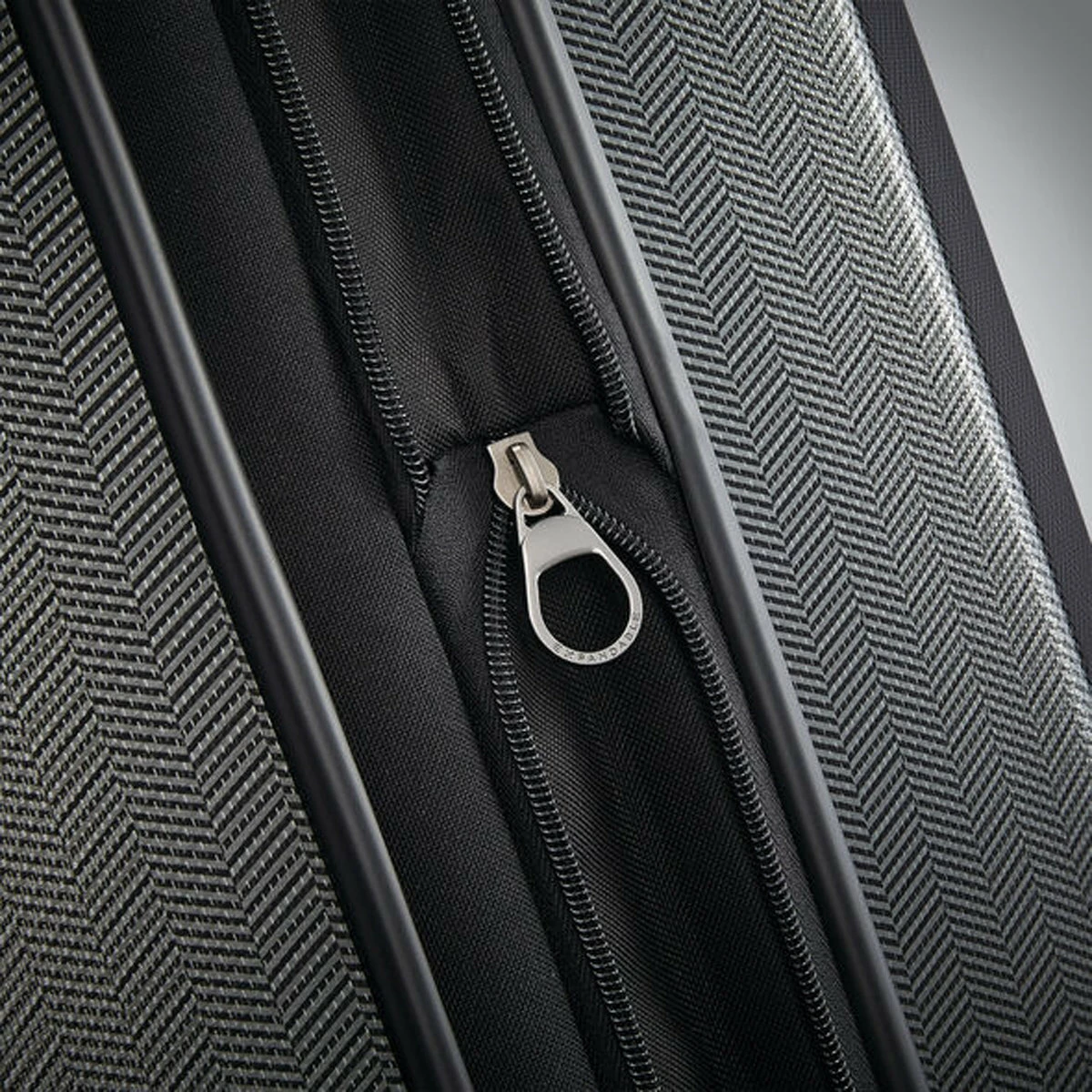 Hartmann Century Deluxe Hardside 20" Carry On Expandable Spinner 7 Hartmann Century Deluxe Hardside 20" Carry On Expandable Spinner - Image 7