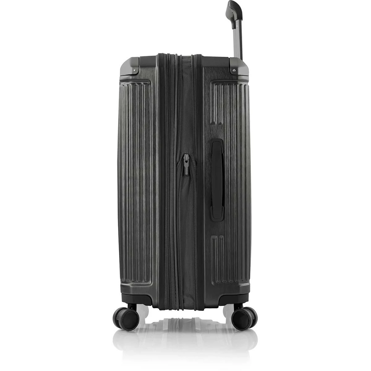 Heys EDGE 26" Expandable Spinner 10 Heys EDGE 26" Expandable Spinner - Image 10
