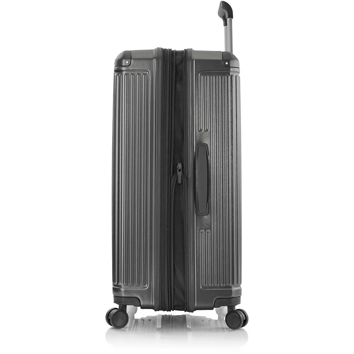 Heys EDGE 30" Expandable Spinner 9 Heys EDGE 30" Expandable Spinner - Image 9