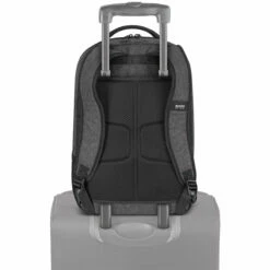 Solo New York Navigate Backpack -US Suitcase Sales 2024 NOM700 10 Feature AV9 2000x 2f4f167f 7b8f 42be 99ab eacc1e37b429