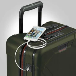 Briggs & Riley Torq International Carry On Spinner -US Suitcase Sales 2024 QU221SP 23usb3 2000x e2ed2ef0 6d22 4120 b5e4 d71588bb5766