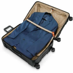 Briggs & Riley Torq Large Spinner -US Suitcase Sales 2024 QU230SP 74garment rollbar 2000x a0b75ac4 9c37 4f57 9dcb 530114bd69f9