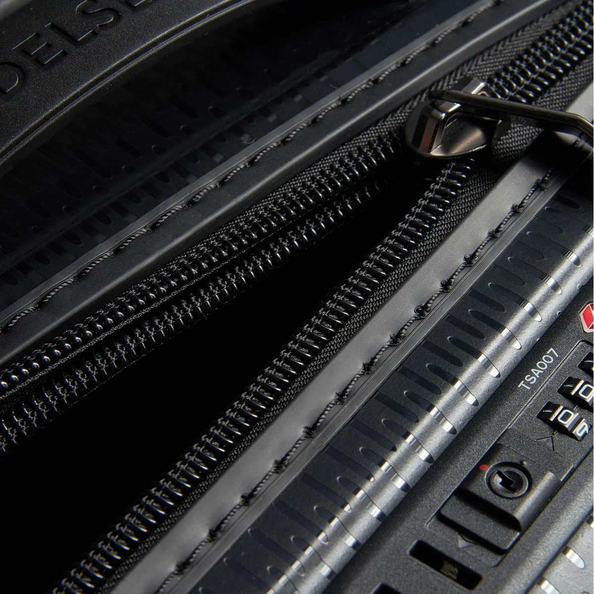 Delsey Turenne 21" Carry On With Pocket Spinner 5 Delsey Turenne 21" Carry On With Pocket Spinner - Image 5